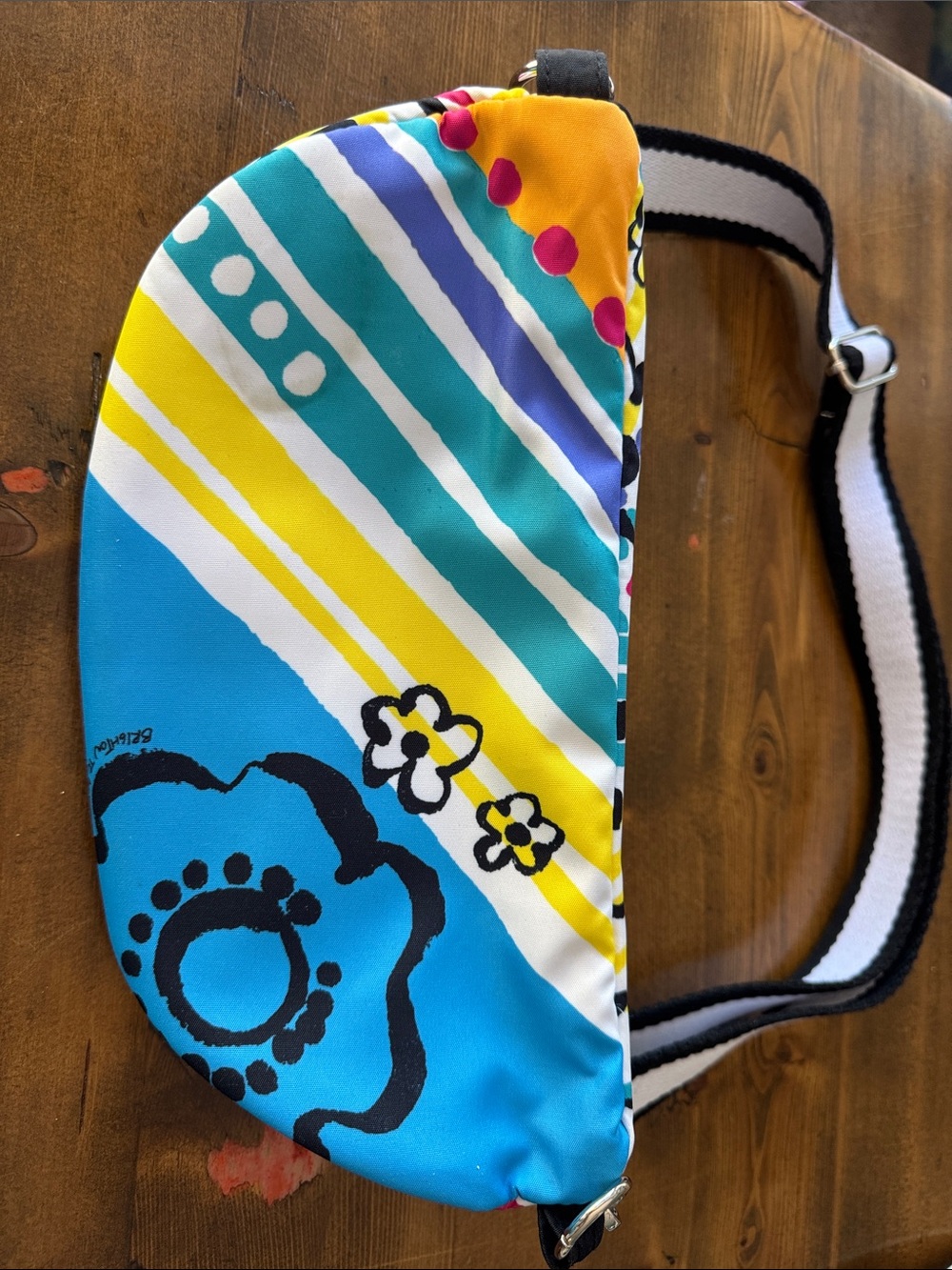 Colorful Graffiti Print Crossbody Brighton LOVE Bag - Picture 6 of 7